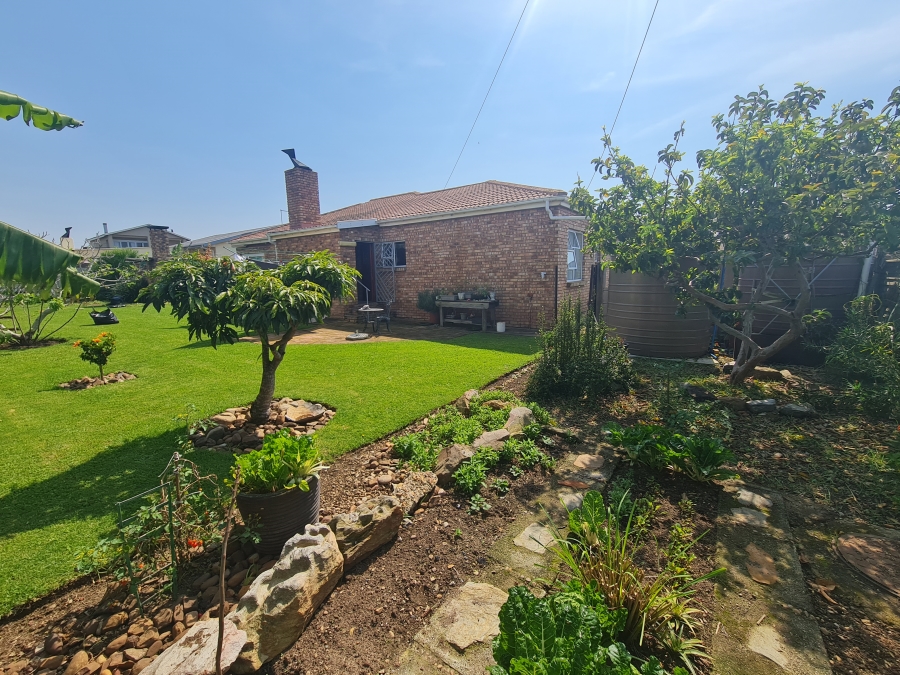 3 Bedroom Property for Sale in Jeffreys Bay Central Eastern Cape